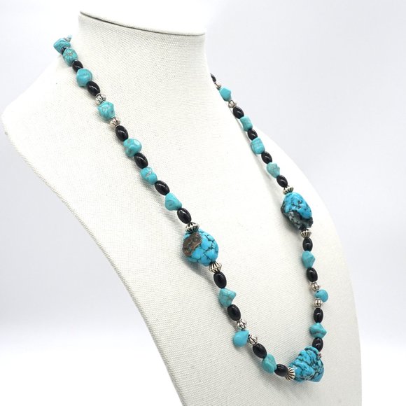 🎉Hostess Pick🎉 Necklace with Genuine Turquoise nougats and beads. - Picture 4 of 6